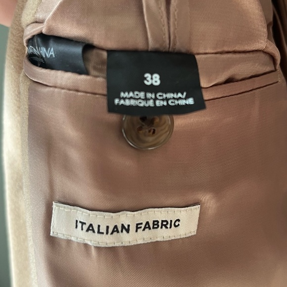 Club Monaco Camel Topcoat, Size 38 - Picture 4 of 5